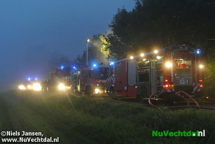 [Video] Woning uitgebrand aan de Meenteweg Dalfsen - Foto: Niels Jansen