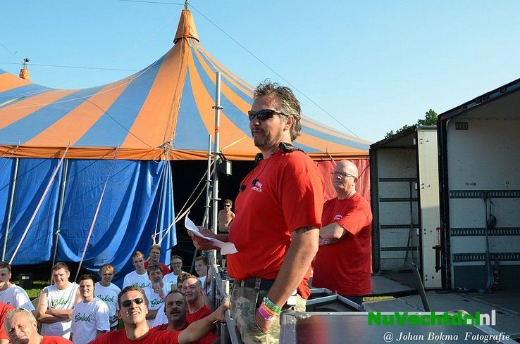 (VIDEO) Optreden Normaal in Dalfsen groot spektakel - Foto: Johan Bokma