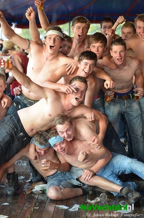 (VIDEO) Optreden Normaal in Dalfsen groot spektakel - Foto: Johan Bokma