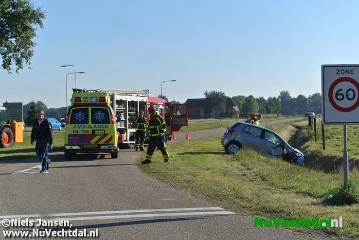 Video: Drie auto’s betrokken bij crash N340 Dalfsen - Foto: Niels Jansen