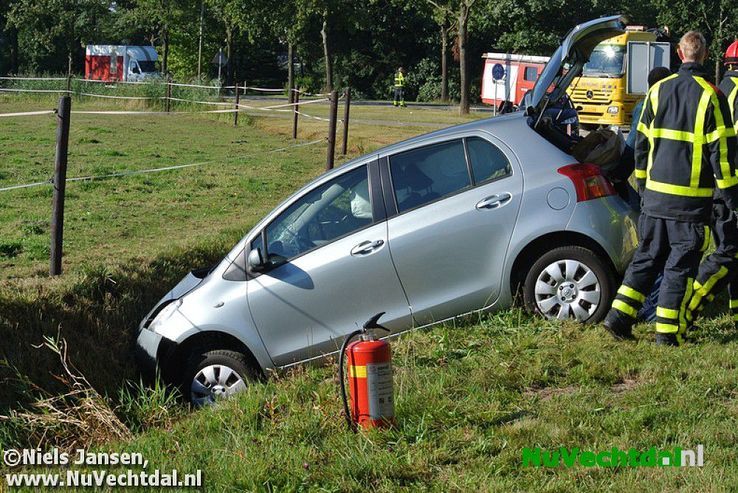 Video: Drie auto’s betrokken bij crash N340 Dalfsen - Foto: Niels Jansen