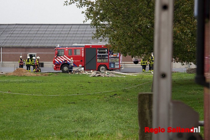 Brand bij boerderij Haarweg Lemelerveld snel meester - Foto: Pim Haarsma
