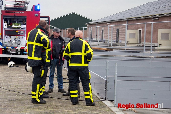 Brand bij boerderij Haarweg Lemelerveld snel meester - Foto: Pim Haarsma