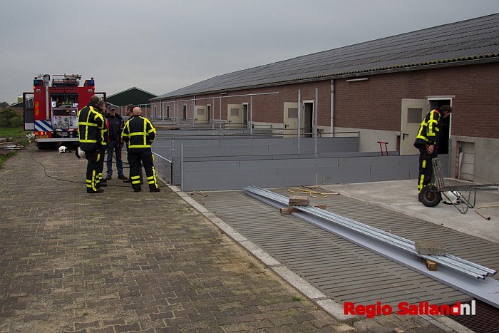 Brand bij boerderij Haarweg Lemelerveld snel meester - Foto: Pim Haarsma