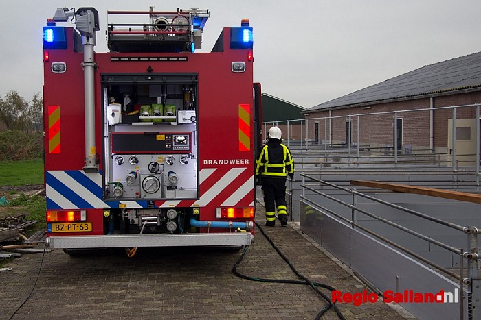 Brand bij boerderij Haarweg Lemelerveld snel meester - Foto: Pim Haarsma