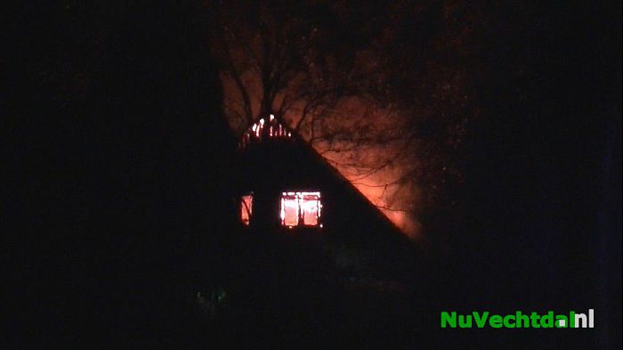 Verwoestende brand Akkersteeg Ommen - Foto: Niels Jansen