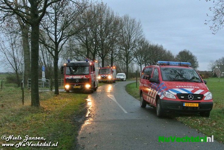 [Foto’s] Zoekactie naar mogelijke drenkeling Stuw Dalfsen - Foto: Niels Jansen