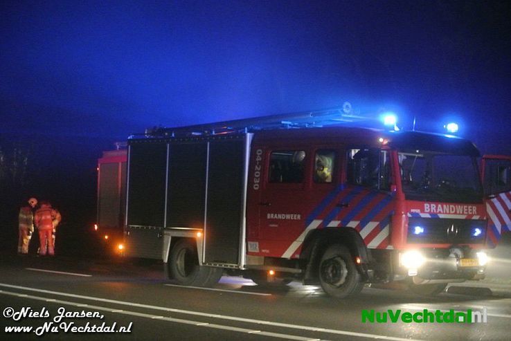 Autobrand Hessenweg tussen Ommen en Oudleusen - Foto: Niels Jansen