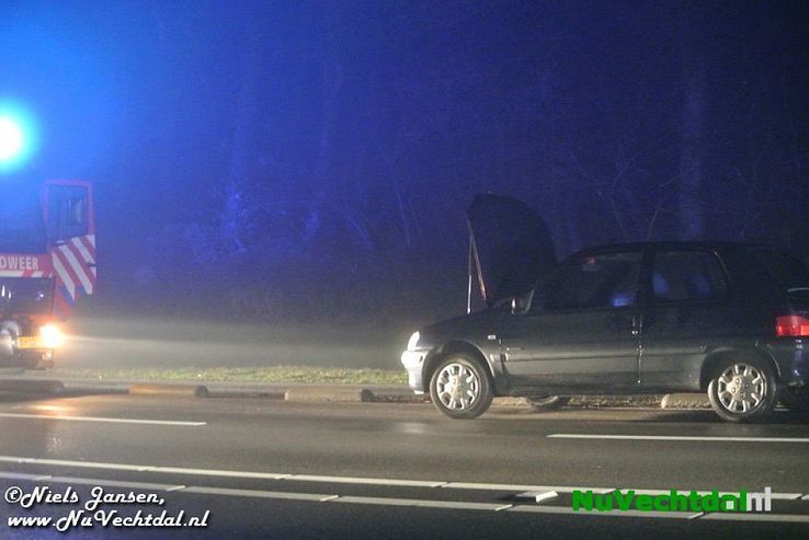 Autobrand Hessenweg tussen Ommen en Oudleusen - Foto: Niels Jansen