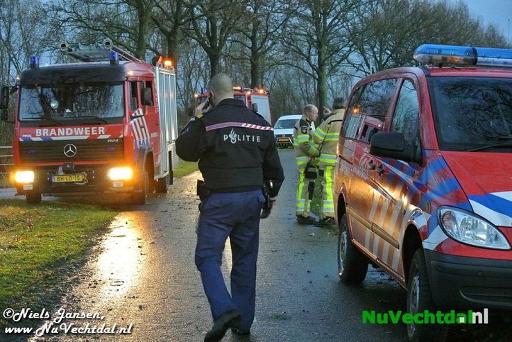 [Foto’s] Zoekactie naar mogelijke drenkeling Stuw Dalfsen - Foto: Niels Jansen