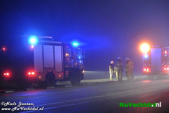 Autobrand Hessenweg tussen Ommen en Oudleusen - Foto: Niels Jansen