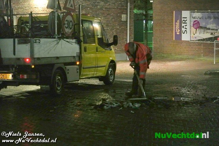 Brandstichting parkeerplaats Emmastraat Dalfsen - Foto: Niels Jansen