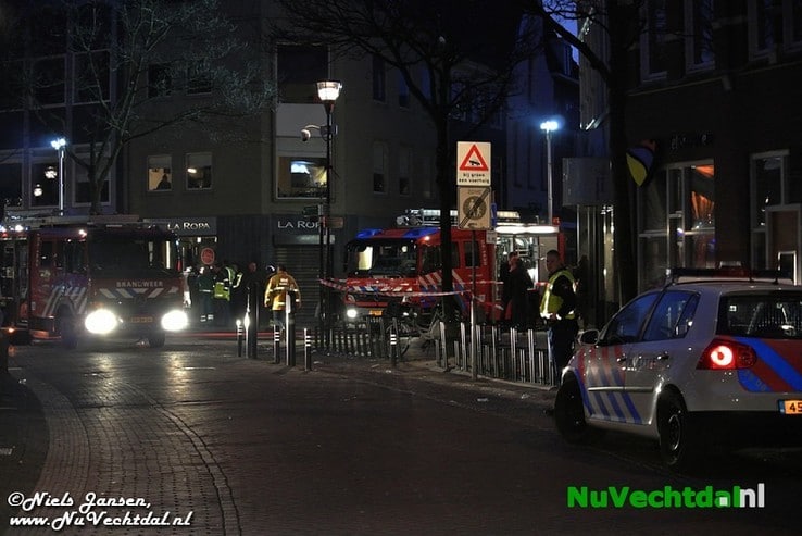 [Foto’s] Dalfser brandweer bij grote brand Zwolle - Foto: Niels Jansen