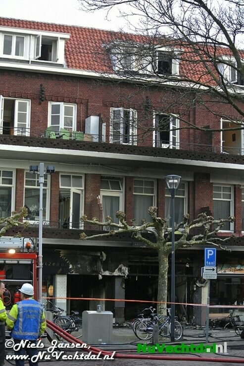 [Foto’s] Dalfser brandweer bij grote brand Zwolle - Foto: Niels Jansen