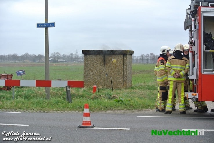 Brand in transformatorhuis Westeinde Nieuwleusen - Foto: Niels Jansen