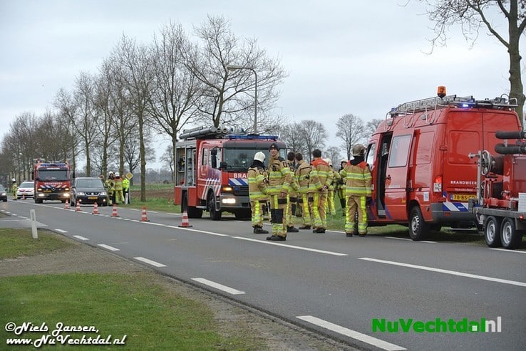 Brand in transformatorhuis Westeinde Nieuwleusen - Foto: Niels Jansen