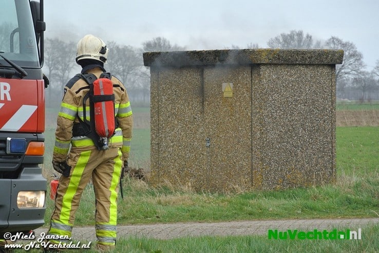 Brand in transformatorhuis Westeinde Nieuwleusen - Foto: Niels Jansen