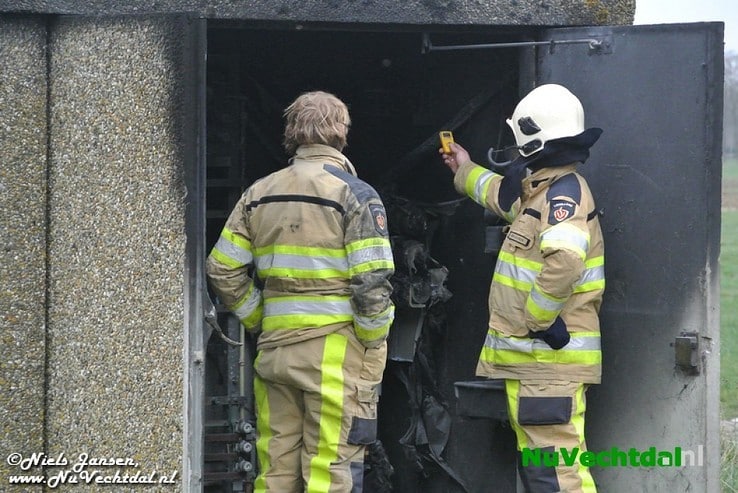 Brand in transformatorhuis Westeinde Nieuwleusen - Foto: Niels Jansen