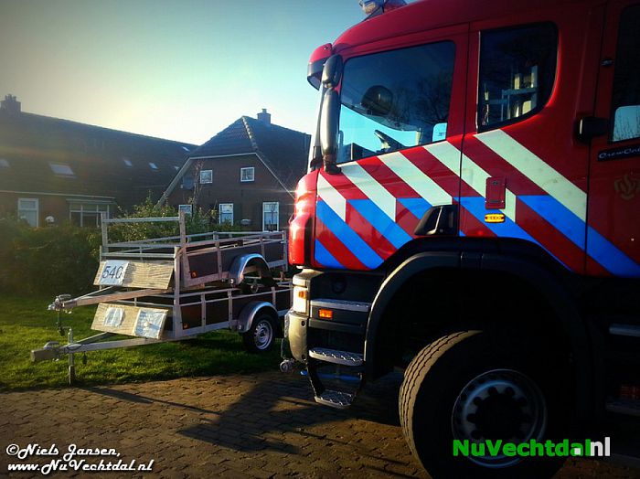Brand boerderij Hessenweg Dalfsen blijkt loos alarm - Foto: Niels Jansen