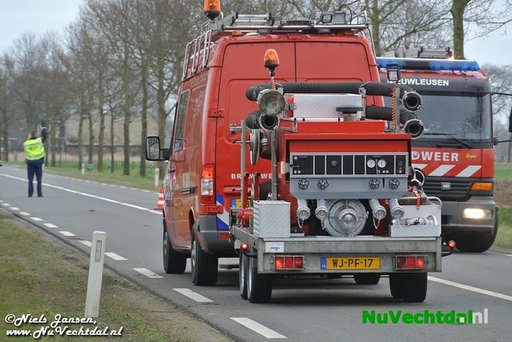 Brand in transformatorhuis Westeinde Nieuwleusen - Foto: Niels Jansen