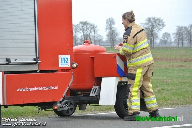 Brand in transformatorhuis Westeinde Nieuwleusen - Foto: Niels Jansen