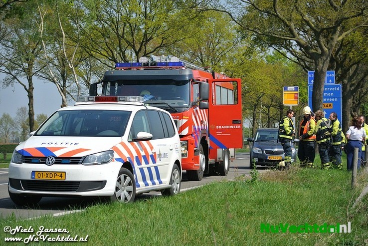VIDEO: Vlieger in boom langs N348, inzet brandweer - Foto: Niels Jansen