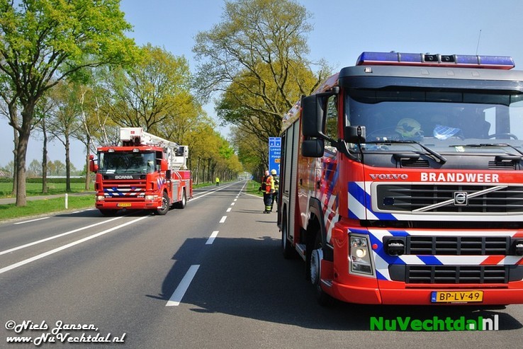 VIDEO: Vlieger in boom langs N348, inzet brandweer - Foto: Niels Jansen