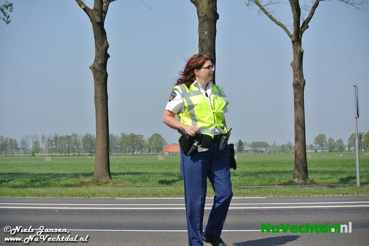 VIDEO: Vlieger in boom langs N348, inzet brandweer - Foto: Niels Jansen