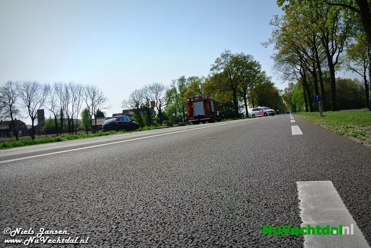 VIDEO: Vlieger in boom langs N348, inzet brandweer - Foto: Niels Jansen