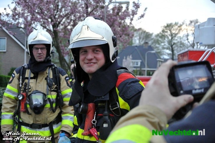 [Video] Felle schoorsteenbrand Koelmansstraat Hoonhorst - Foto: Niels Jansen