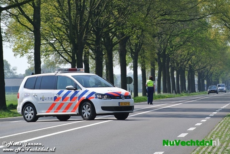 VIDEO: Vlieger in boom langs N348, inzet brandweer - Foto: Niels Jansen