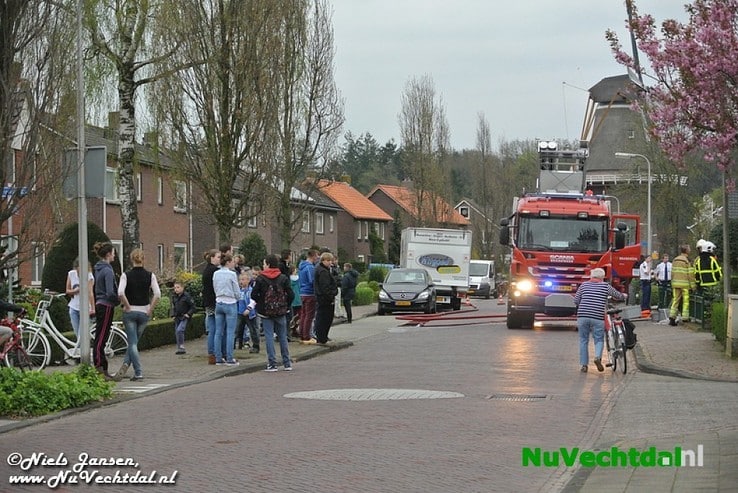 [Video] Felle schoorsteenbrand Koelmansstraat Hoonhorst - Foto: Niels Jansen