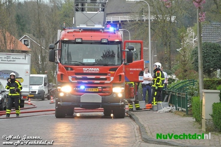 [Video] Felle schoorsteenbrand Koelmansstraat Hoonhorst - Foto: Niels Jansen