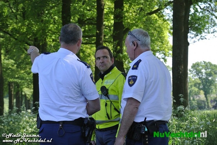 [Video] Ernstige valpartij wielrenners Rechterensedijk Dalfsen - Foto: Niels Jansen