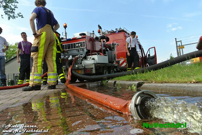 VIDEO Brand loopt met sisser af in Nieuwleusen - Foto: Niels Jansen