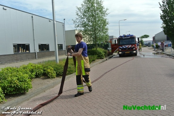 VIDEO Brand loopt met sisser af in Nieuwleusen - Foto: Niels Jansen