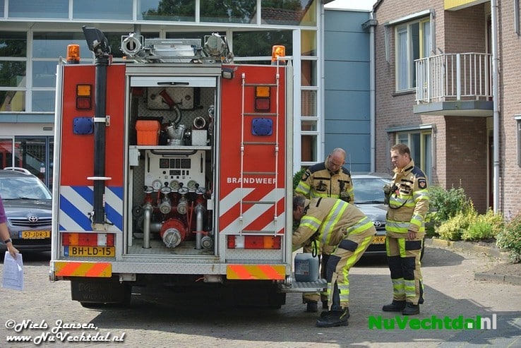 [Foto’s] Brand in verzorgingstehuis Dalfsen tijdig geblust - Foto: Niels Jansen