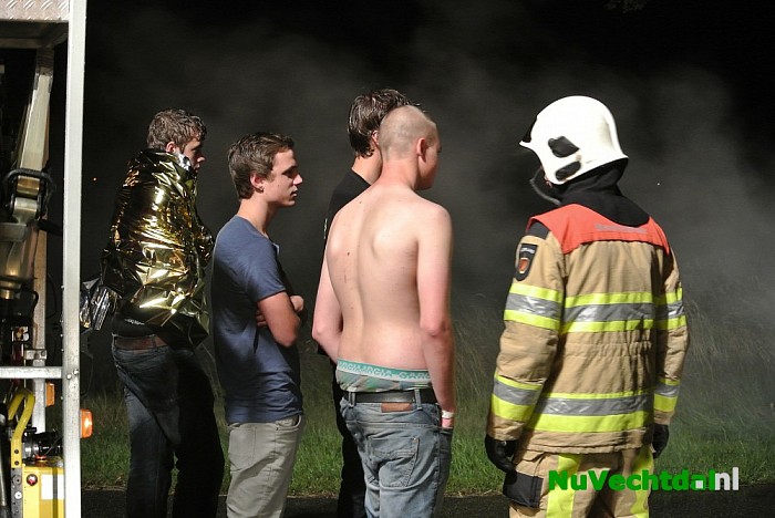 [Video] Auto in brand op de Dedemsweg bij Dalfsen - Foto: Niels Jansen