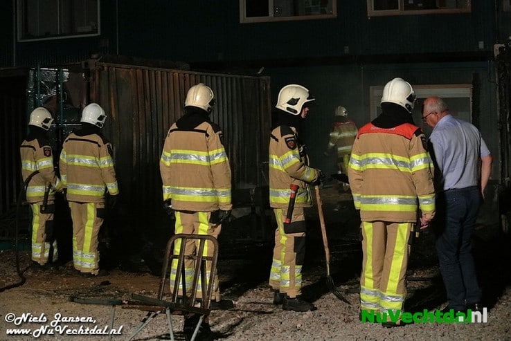 Video: Felle brand op bouwplaats Vitens Dalfsen - Foto: Niels Jansen