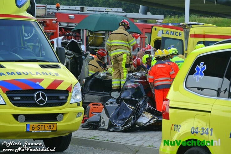 Traumahelikopter bij ernstig ongeval Hasselterweg Zwolle - Foto: Niels Jansen