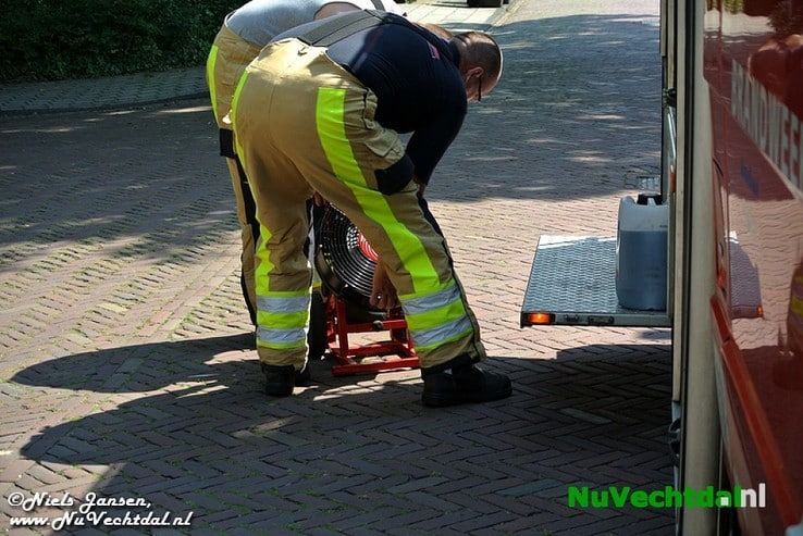 Brandweer Dalfsen rukt uit naar verbrande muffins - Foto: Niels Jansen