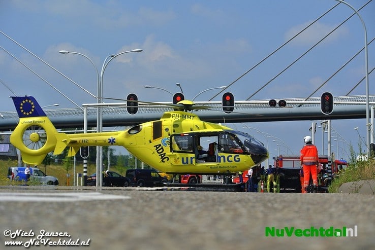 Traumahelikopter bij ernstig ongeval Hasselterweg Zwolle - Foto: Niels Jansen