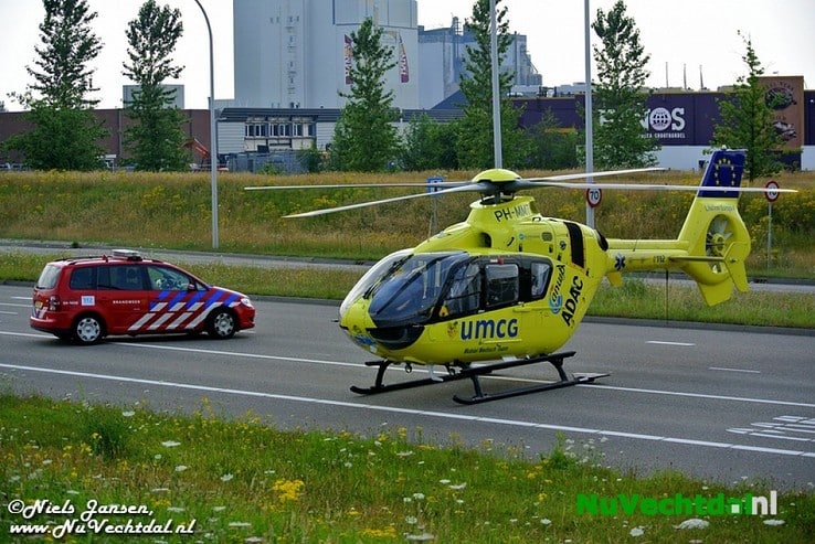 Traumahelikopter bij ernstig ongeval Hasselterweg Zwolle - Foto: Niels Jansen