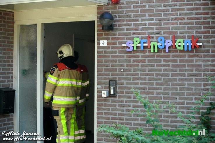 Brandweer Dalfsen rukt uit naar verbrande muffins - Foto: Niels Jansen
