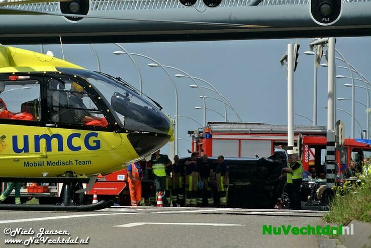 Traumahelikopter bij ernstig ongeval Hasselterweg Zwolle - Foto: Niels Jansen