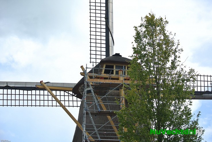 [Foto’s] Westermolen Molenstraat Dalfsen in de steigers - Foto: Niels Jansen