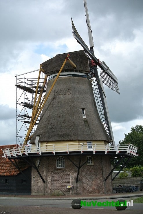 [Foto’s] Westermolen Molenstraat Dalfsen in de steigers - Foto: Niels Jansen