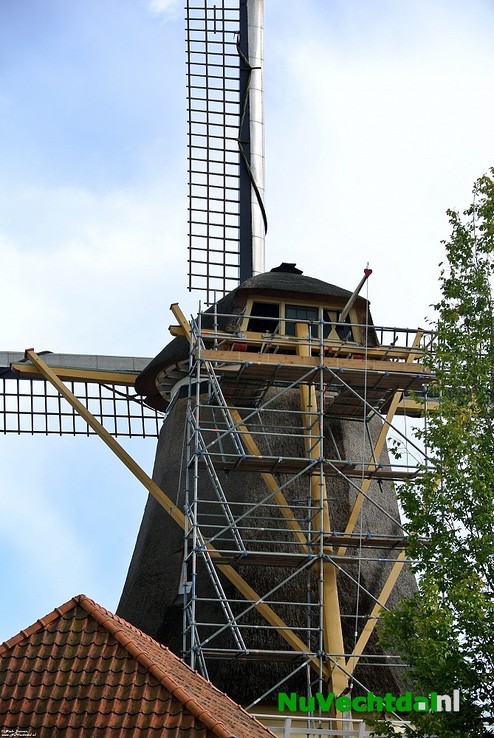 [Foto’s] Westermolen Molenstraat Dalfsen in de steigers - Foto: Niels Jansen