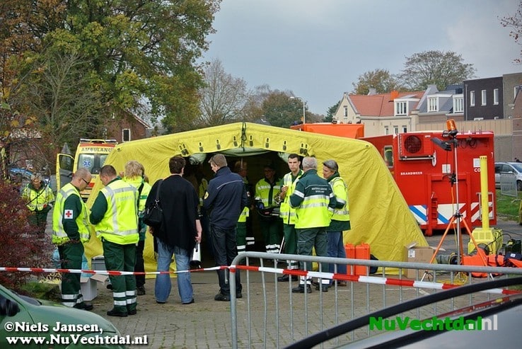 Beelden: Grote rampenoefening op de Vecht bij Dalfsen - Foto: Niels Jansen