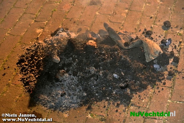 Schoorsteenbrand eerste Kerstdag Kloosterhof Dalfsen - Foto: Niels Jansen